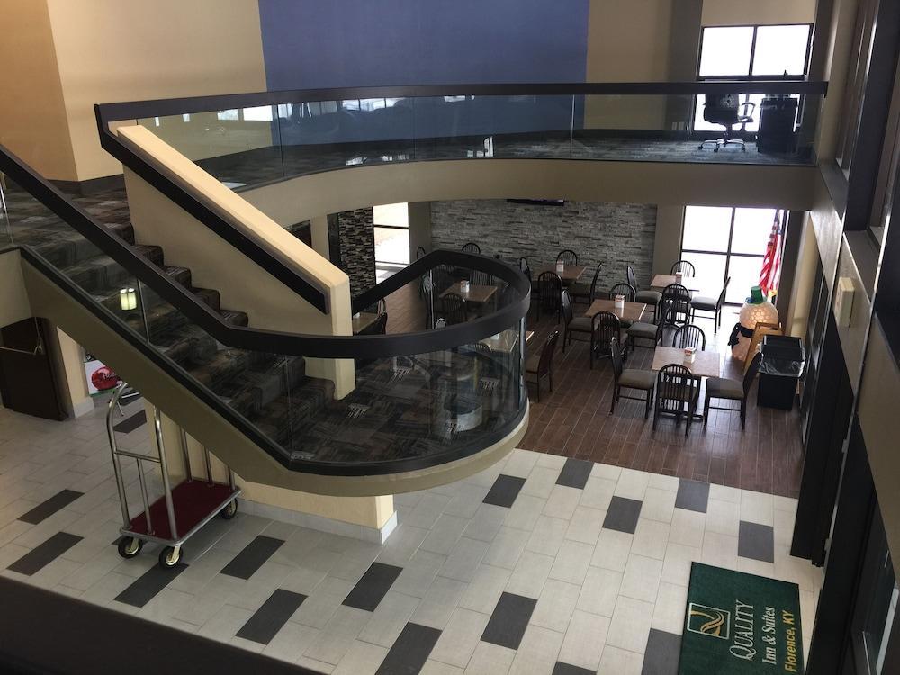 Quality Inn & Suites Florence - Cincinnati South Ngoại thất bức ảnh