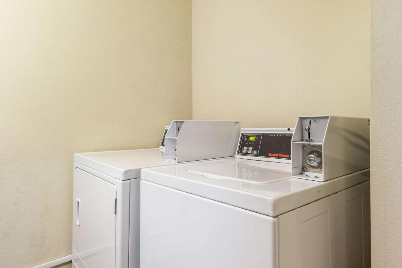 Quality Inn & Suites Florence - Cincinnati South Ngoại thất bức ảnh