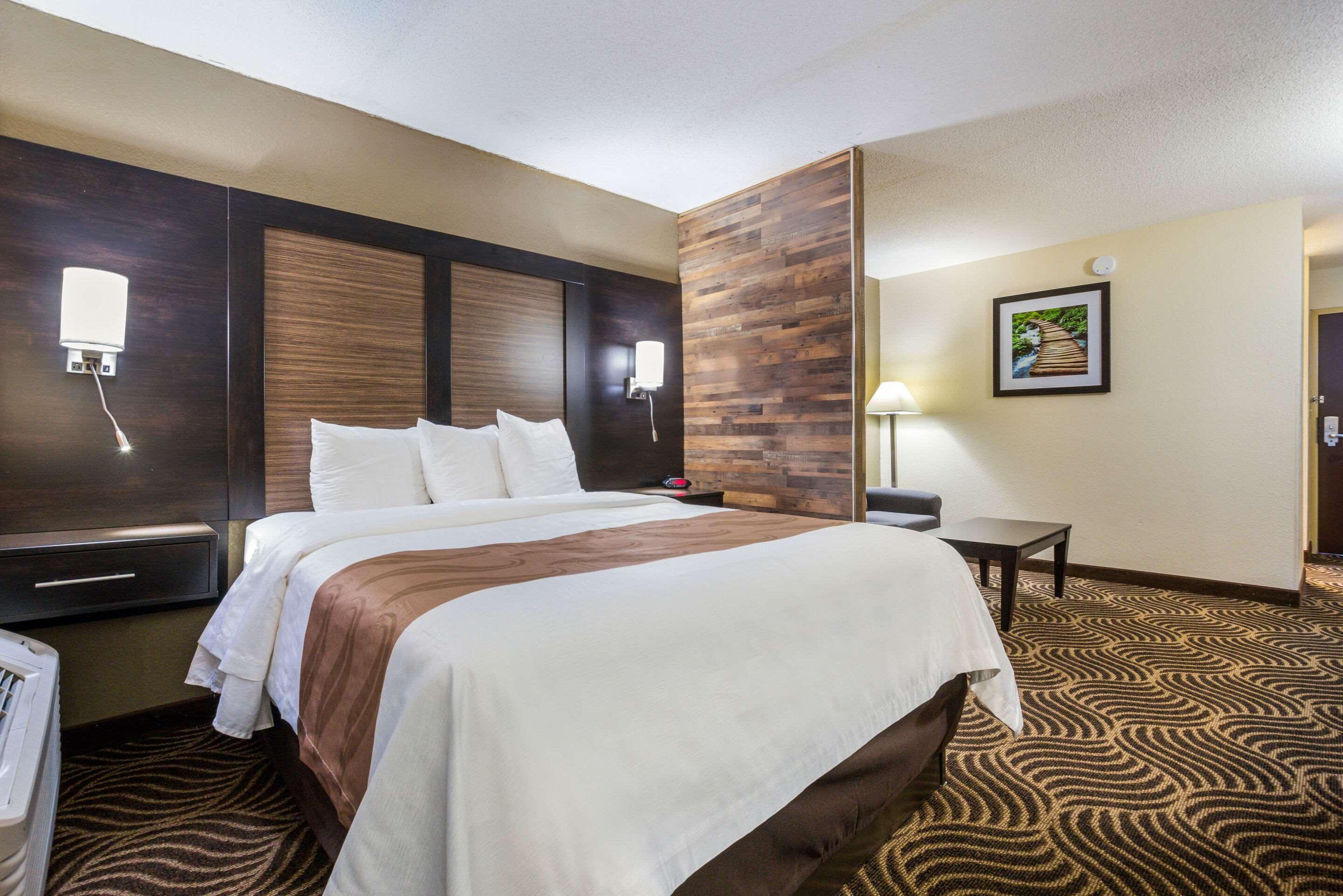 Quality Inn & Suites Florence - Cincinnati South Ngoại thất bức ảnh