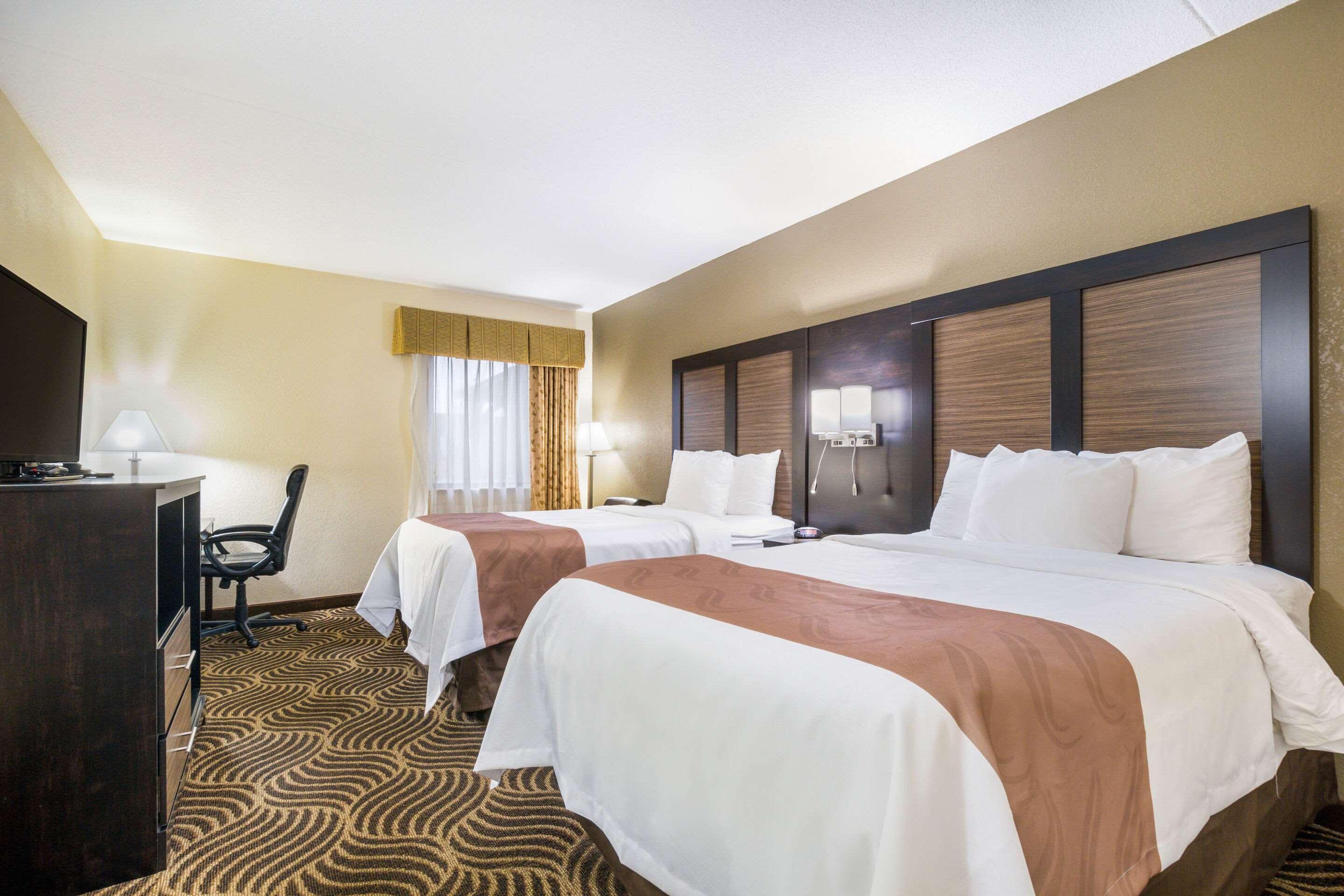 Quality Inn & Suites Florence - Cincinnati South Ngoại thất bức ảnh