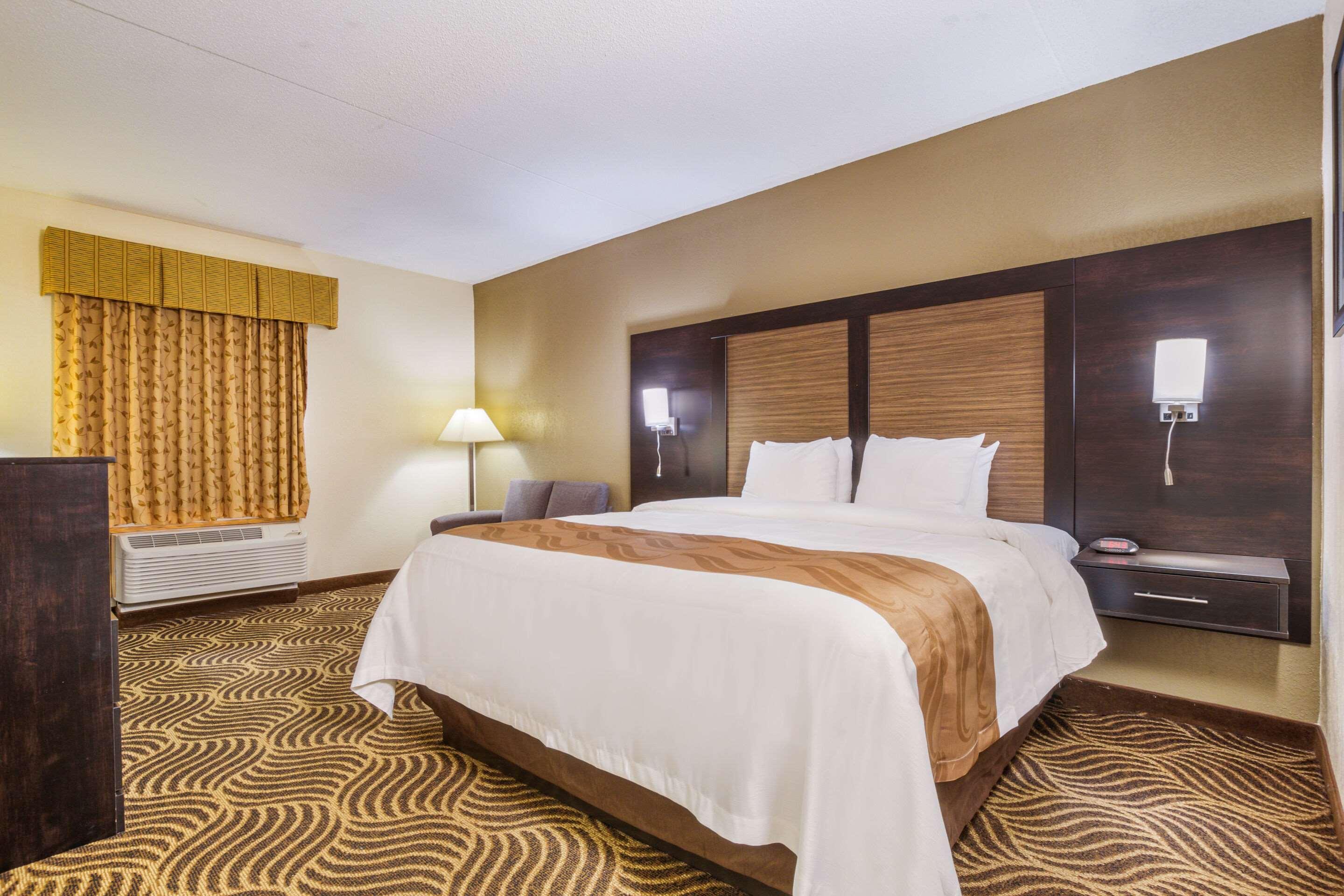 Quality Inn & Suites Florence - Cincinnati South Ngoại thất bức ảnh