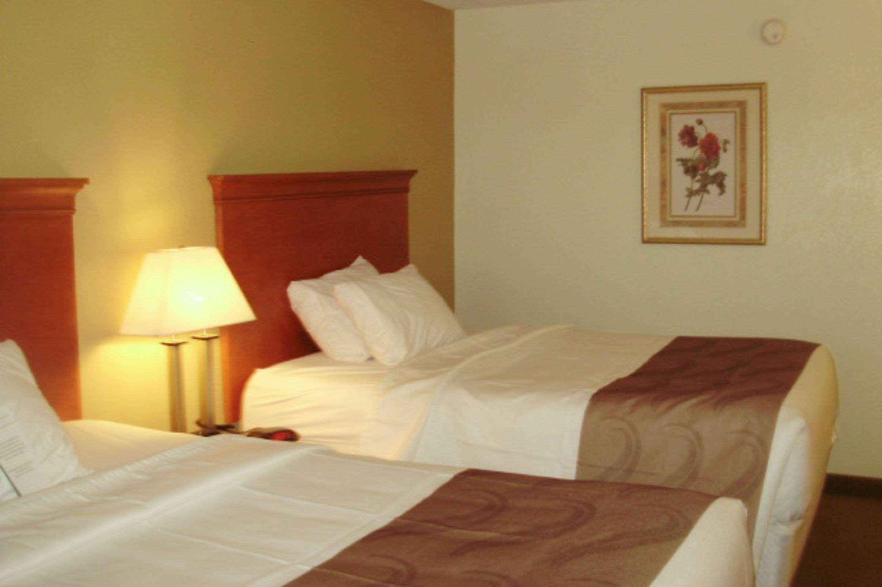 Quality Inn & Suites Florence - Cincinnati South Ngoại thất bức ảnh