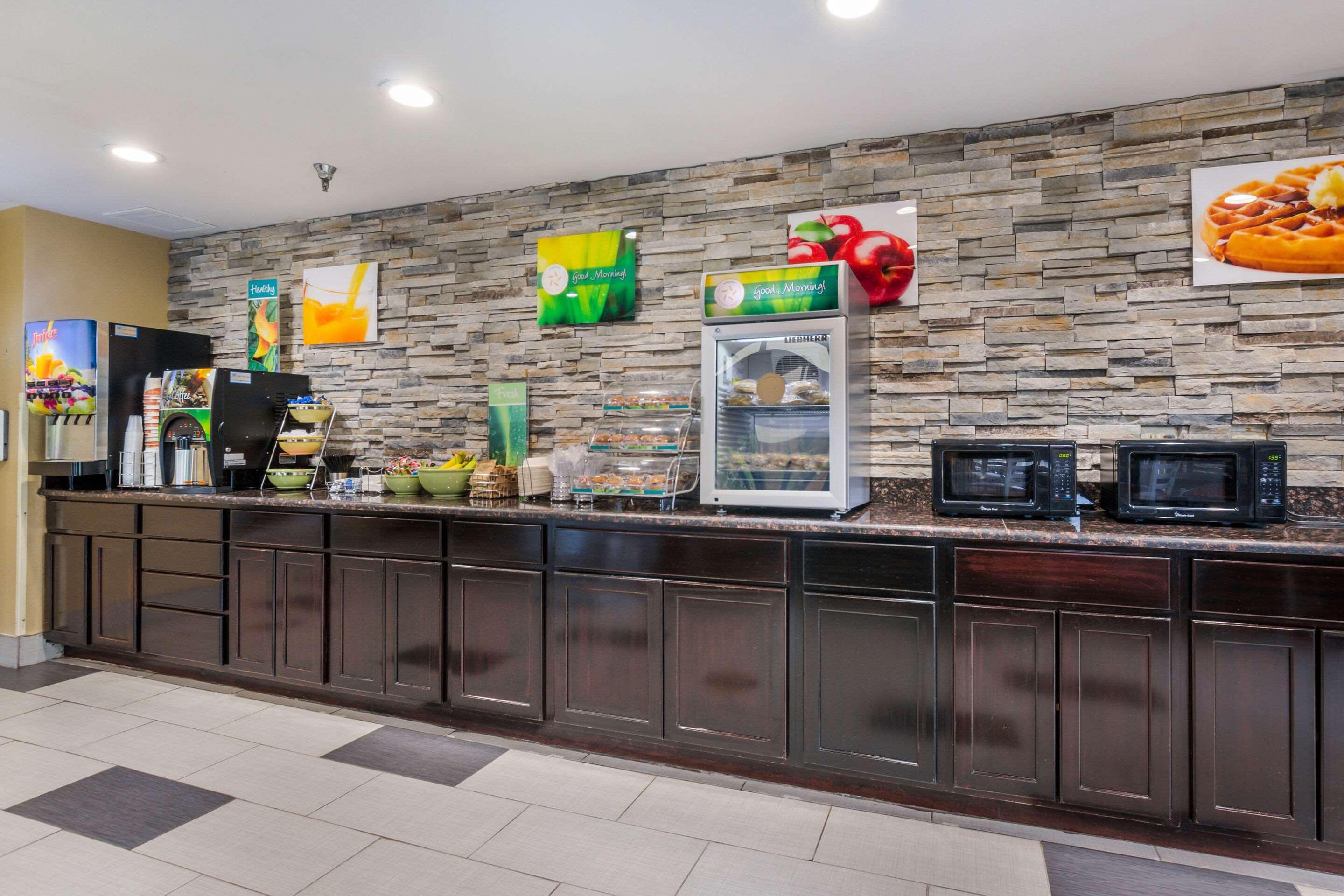 Quality Inn & Suites Florence - Cincinnati South Ngoại thất bức ảnh