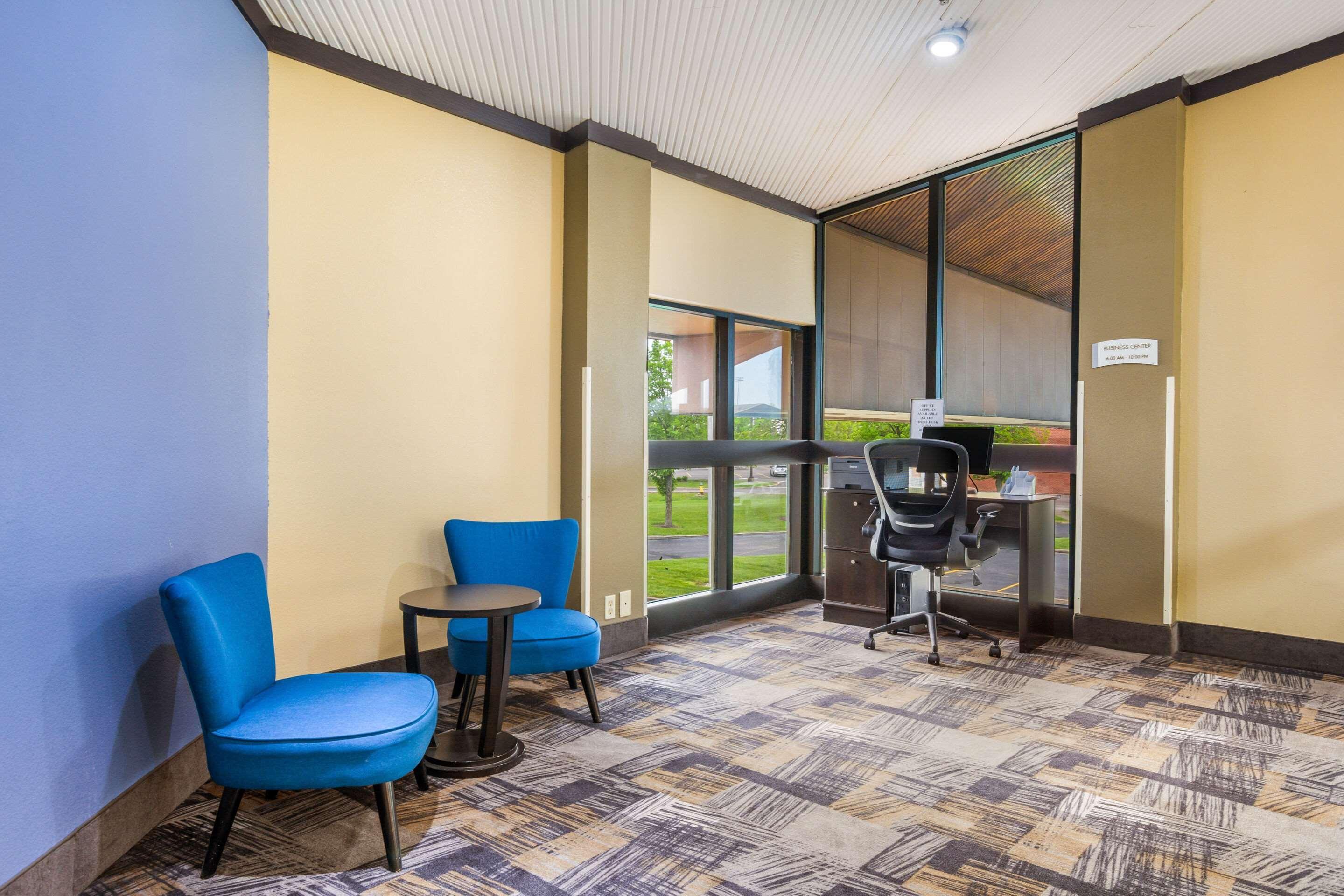 Quality Inn & Suites Florence - Cincinnati South Ngoại thất bức ảnh