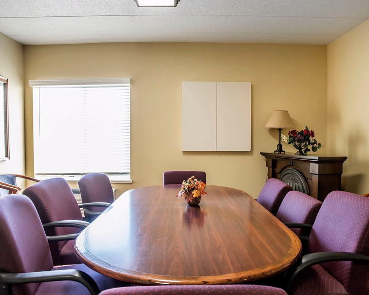 Quality Inn & Suites Florence - Cincinnati South Ngoại thất bức ảnh